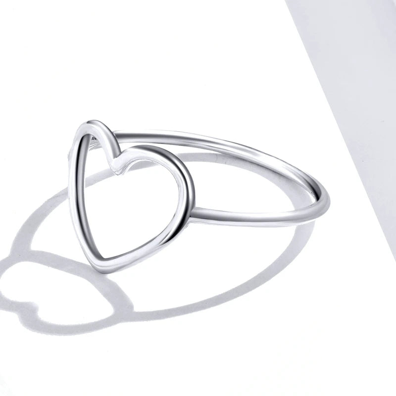 Sterling SilverMinimalist Heart Ring
